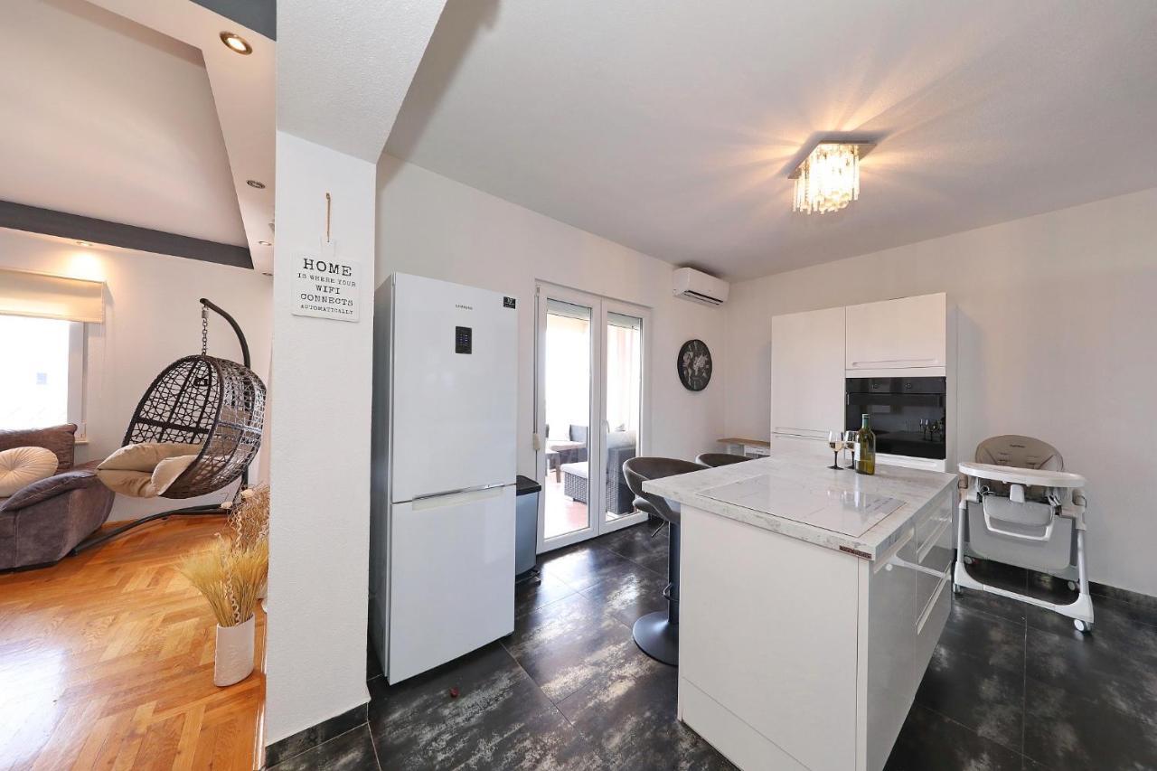 Apartament Nika Sa Jacuzzijem *